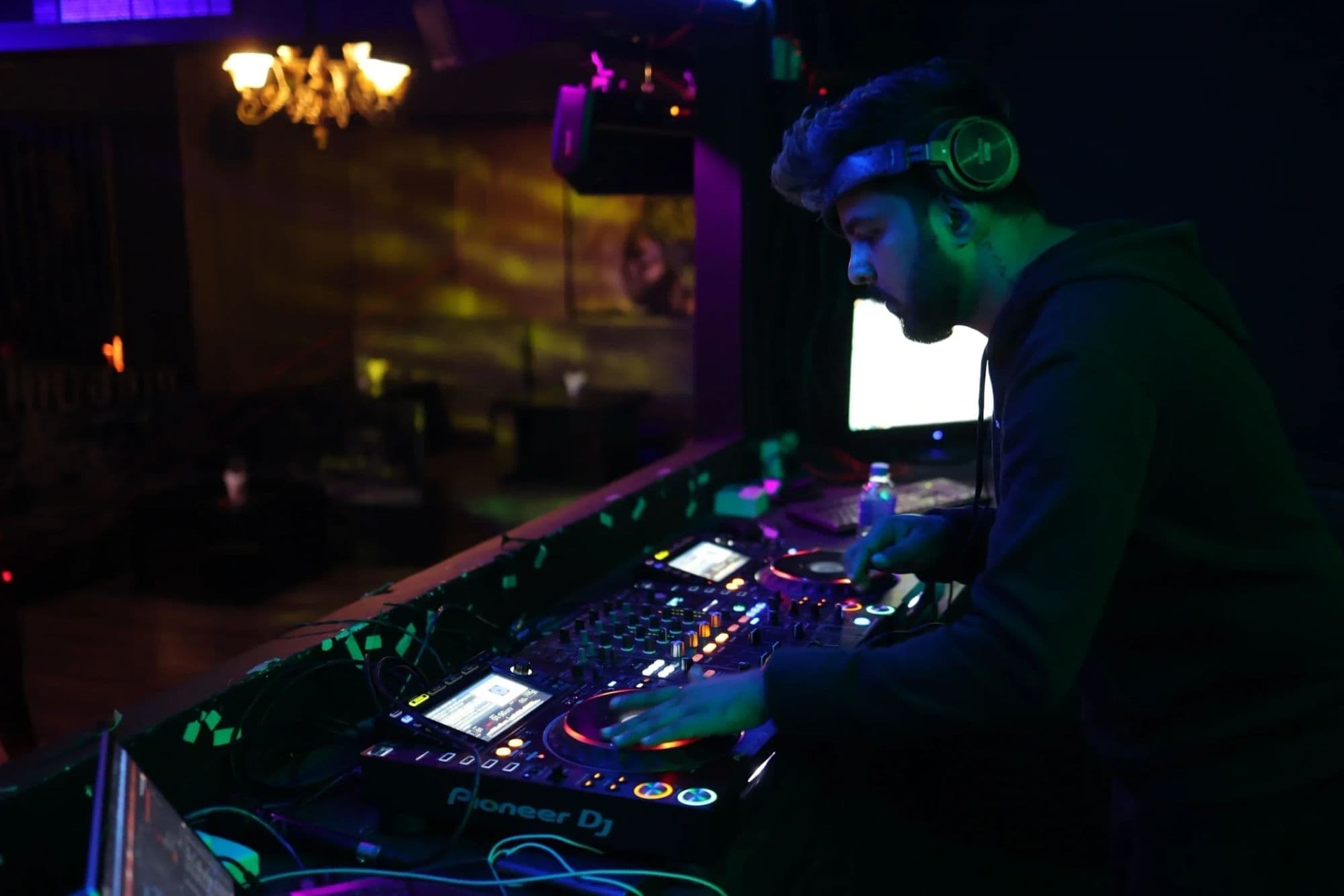 DJ Rapa performing on Pioneer decks